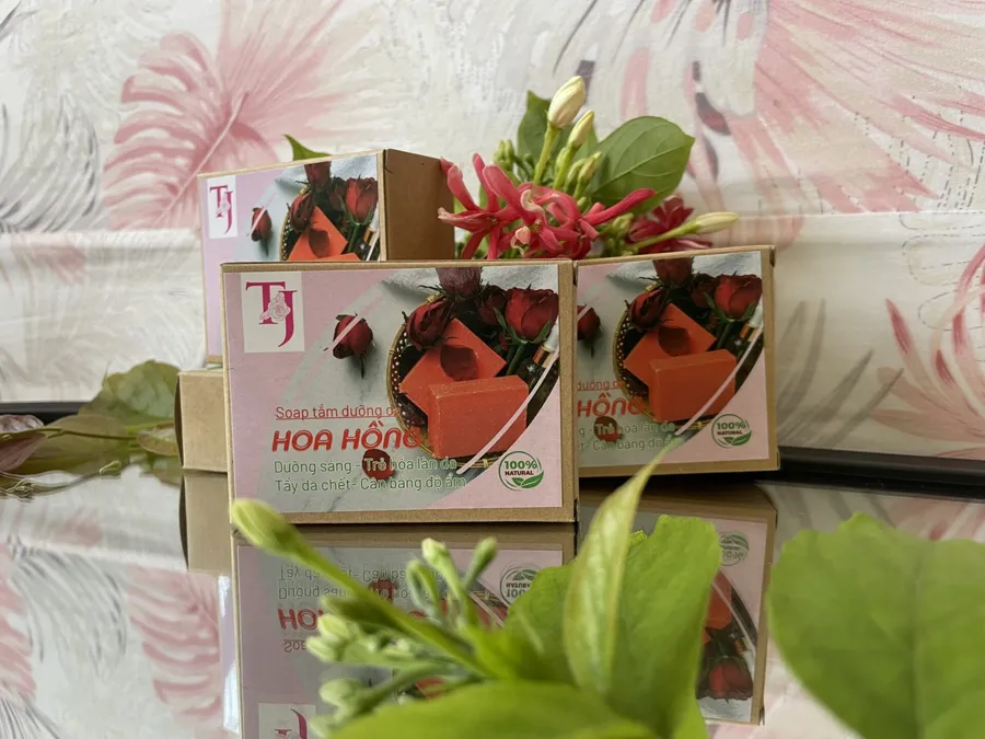 Soap tắm dưỡng da hoa hồng