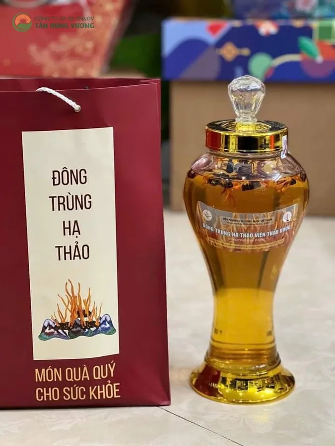 Rượu Đông Trùng Hạ Thảo Viện Thảo Dược – 1lít